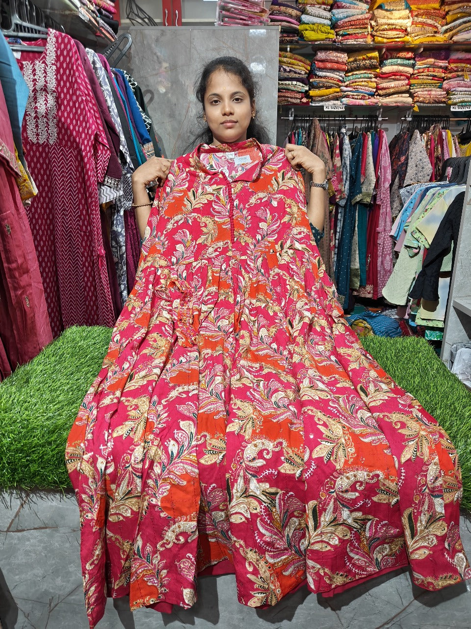 Long Anarkali Kurti with Collar Neck (M to XXL) – ₹699 PAK699