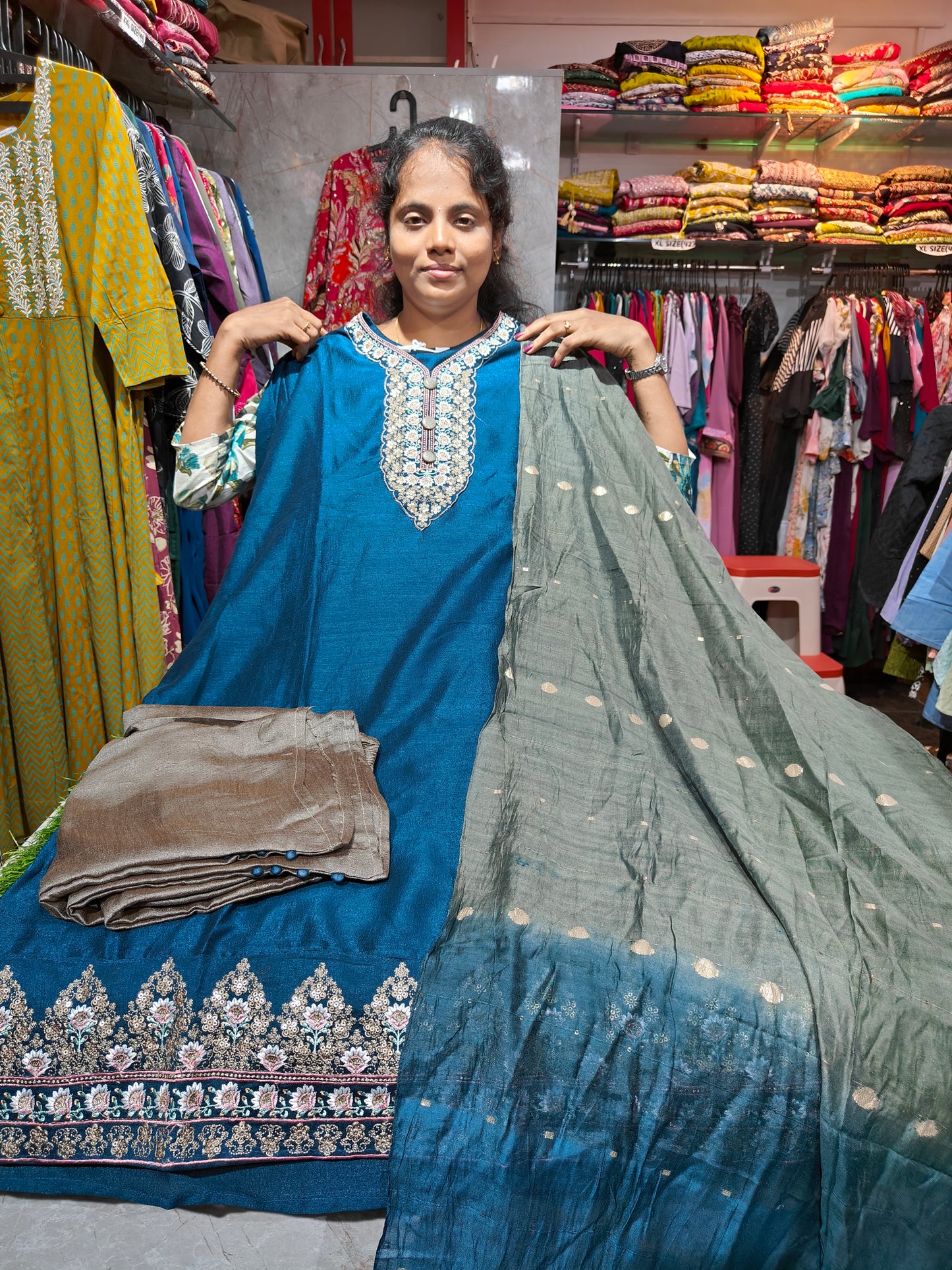 Premium Silk Fabric Partywear Set for Women – Elegant Festive Wear – ₹799 – TSS799