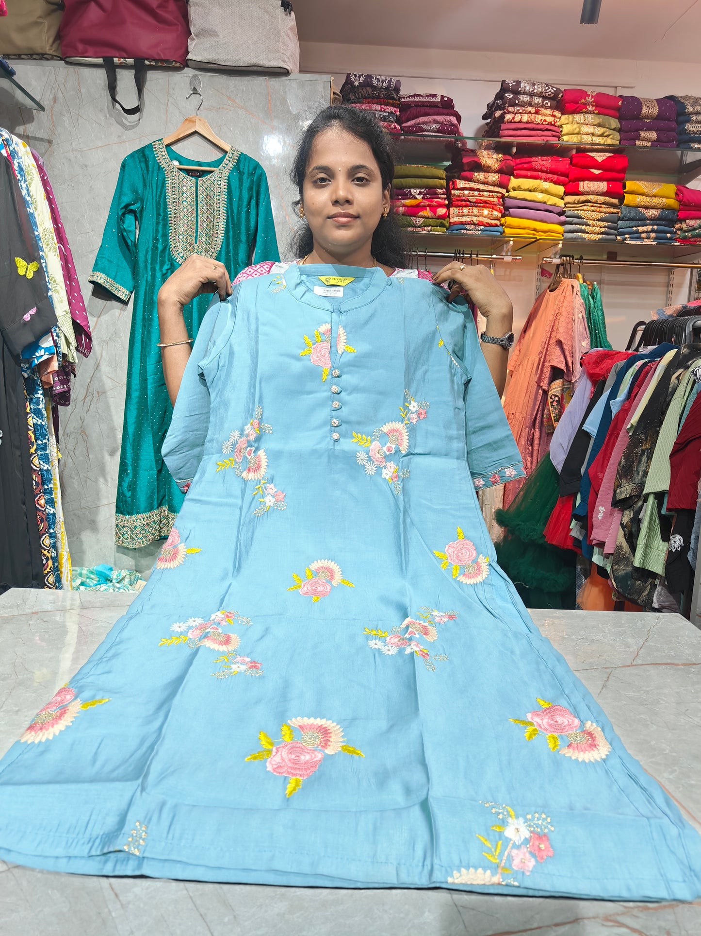 Straight Kurti with Collar Neck – RSSK4 | Premium Rayon | Just ₹450