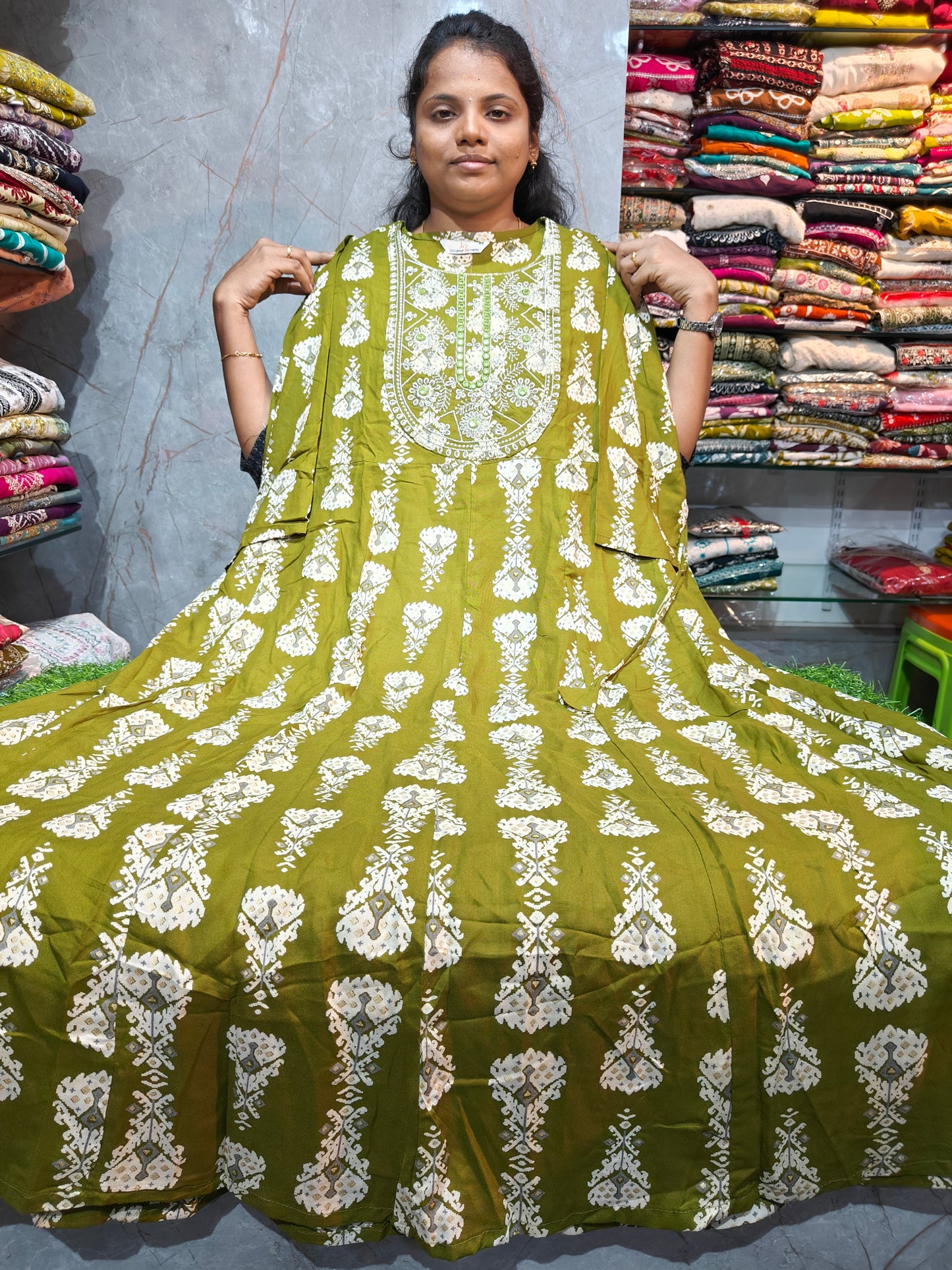 Trending Anarkali Kurti Just 499/- PSUK24