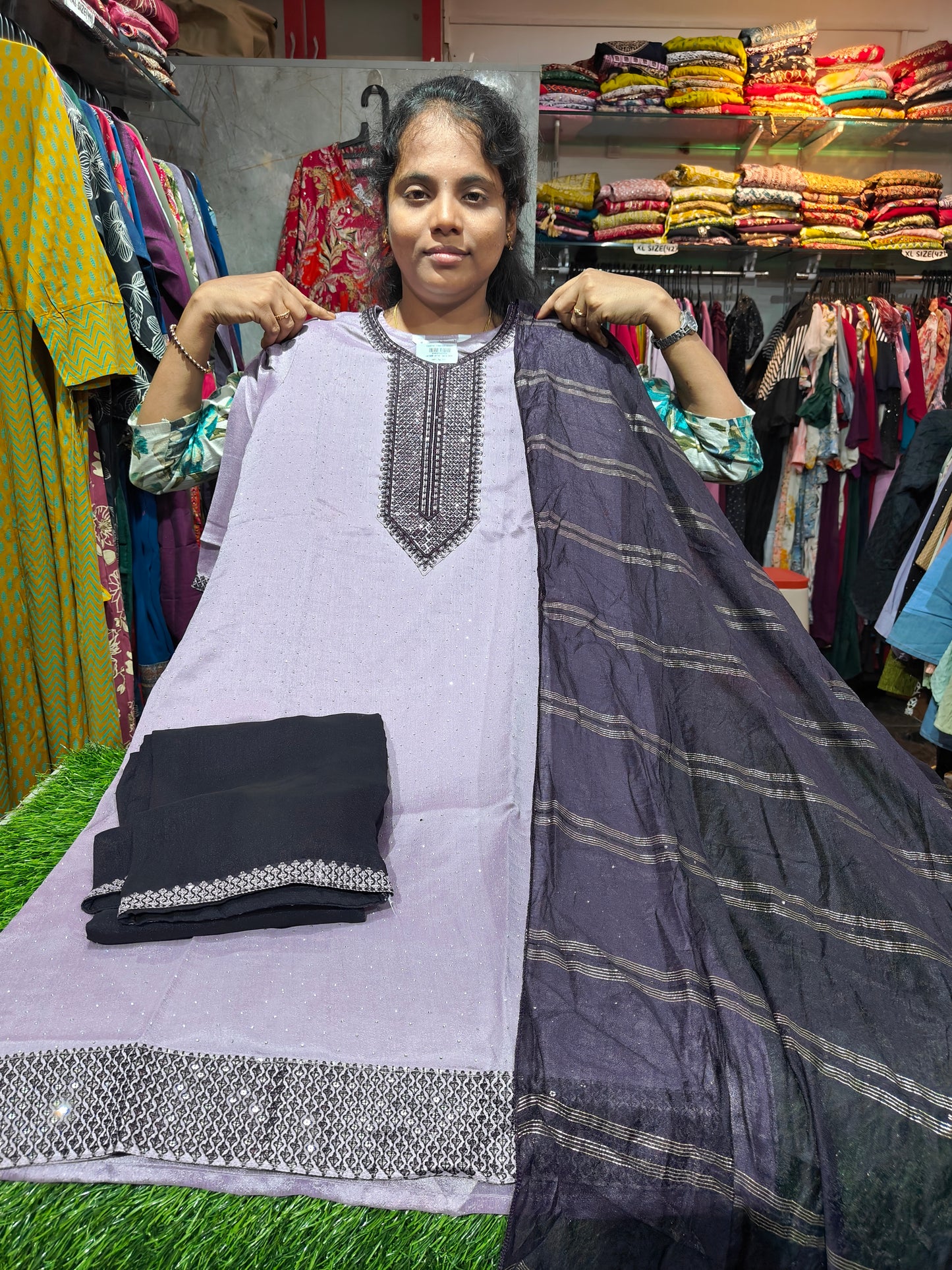 Trendy Silk Fabric Partywear Set – Stylish Women’s Festive Wear – M to XXL – VST699