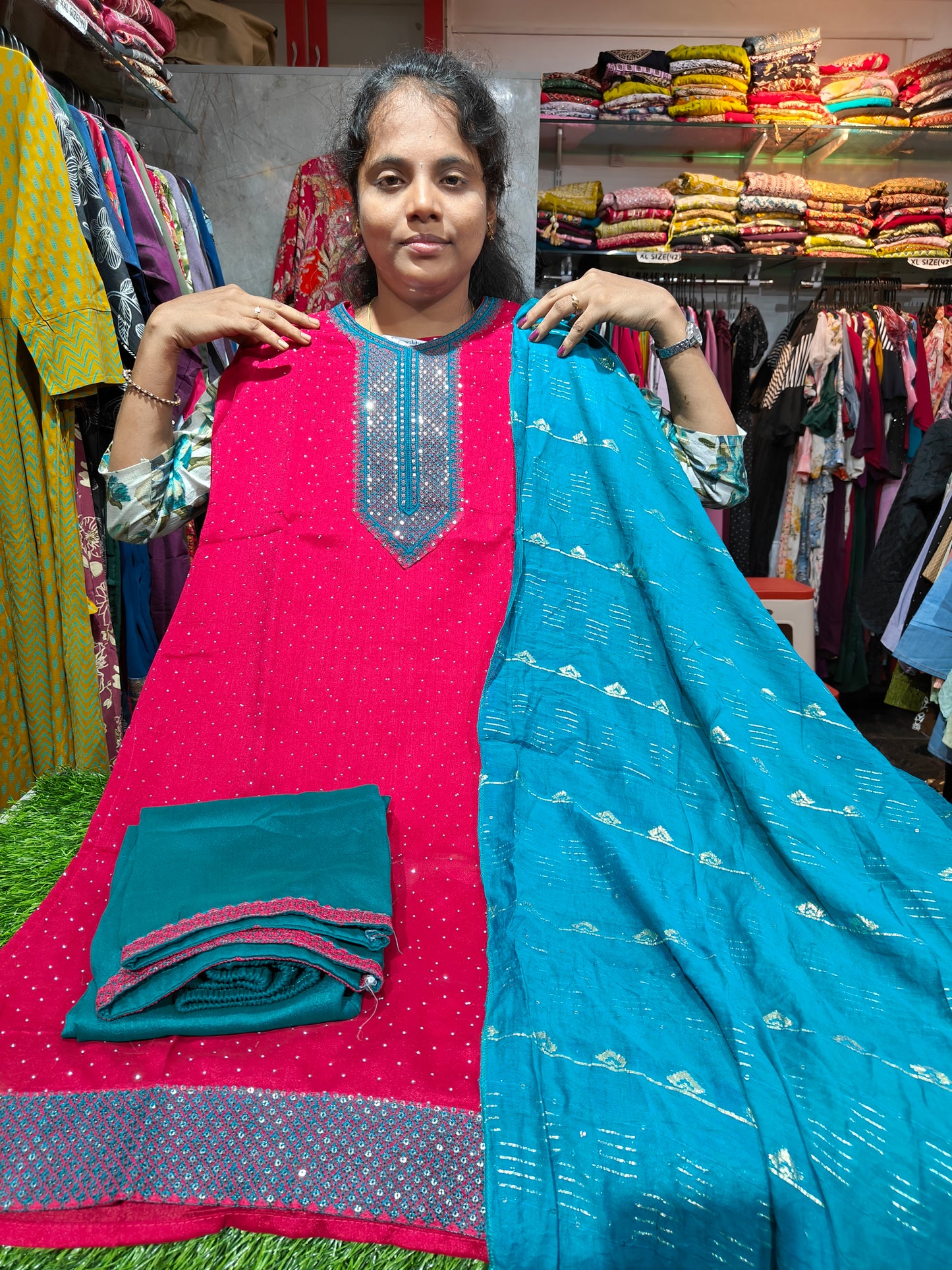 Trendy Silk Fabric Partywear Set – Stylish Women’s Festive Wear – M to XXL – VST699