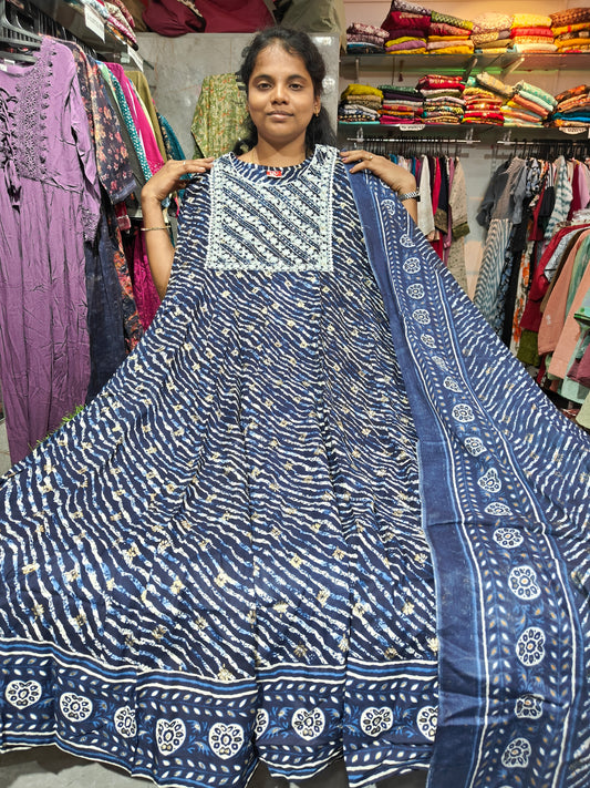 Anarkali Kurti with Shawl | 3XL to 6XL | ₹629 | TSC629