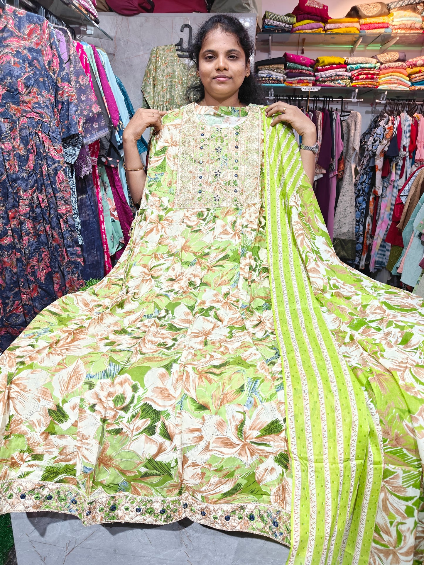 Branded Top with Shawl – Cotton Rayon | XL & XXL | Elegant Women’s Wear | ₹649 | TSM649