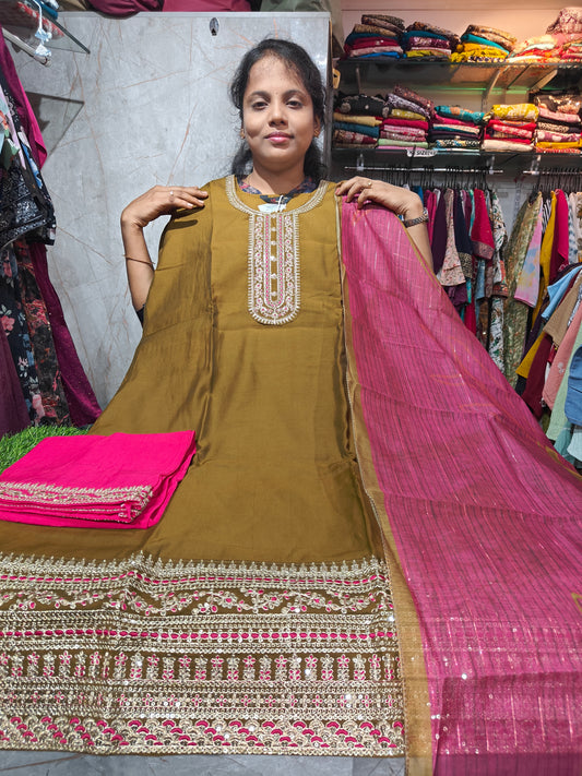 Fancy Salwar Set with Heavy Neck & Border Work – Plus Size 3XL to 5XL – PSFS6