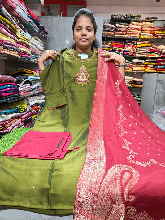 Plus Size Premium Taffeta Silk Straight Cut Salwar Set | 3XL-5XL | PSFS94